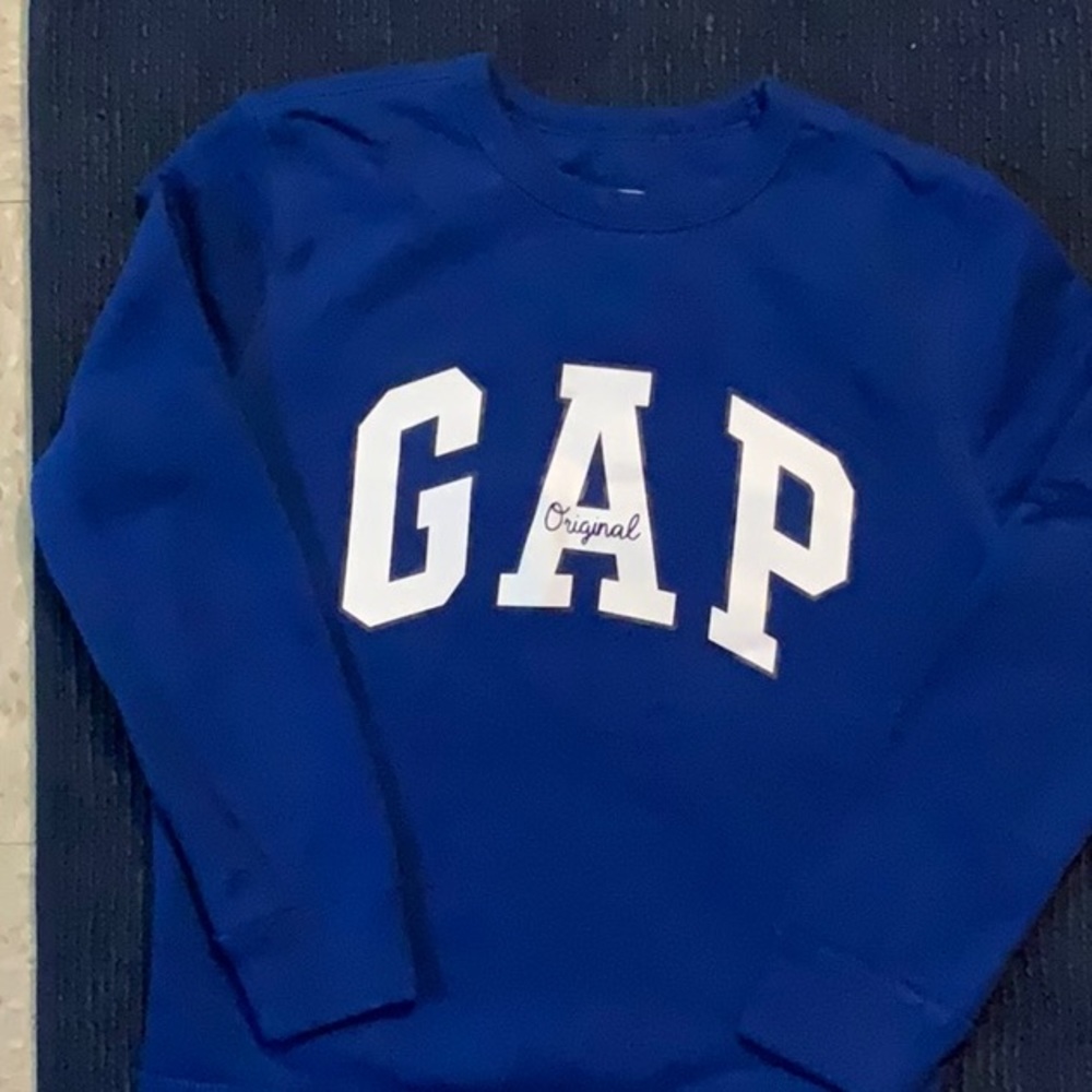 Gap logo sweatshirt